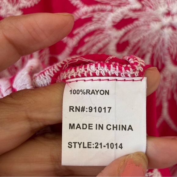 Solitaire Anthropologie Women's Pink Floral Embroidered Scoop Neck Blouse Size L - Picture 7 of 10